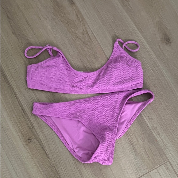 Pink Textured Hurley Bikini Bottom - Picture 1 of 5